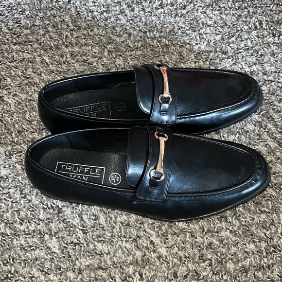 Truffle Collection snaffle trim loafers in black Size 10 - Picture 3 of 5